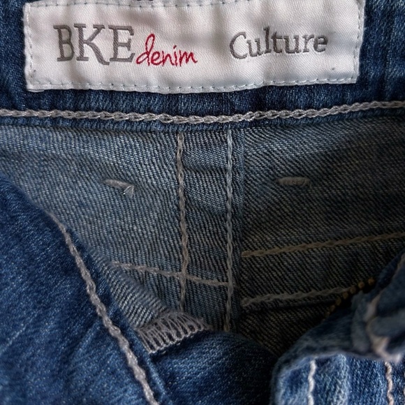 Women’s BKE Buckle Blue Jean Denim Culture Short Stretch Shorts Lemmon EUC 33 - Picture 11 of 16